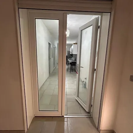 Casa Lore بيت للعطل *